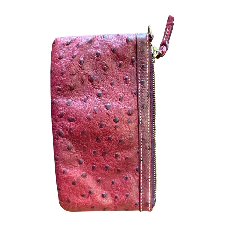 DOONEY & BOURKE BURGUNDY OSTRICH EMBOSSED LEATHER WRISTLET CLUTCH ZIP WALLET - Picture 4 of 7